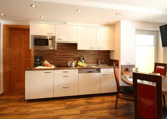 Aparthotel Amontanara 3*