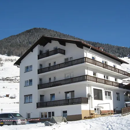 Amontanara Ξενοδοχείο με διαμερίσματα 3*